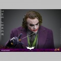 Hot Toys The Joker - The Dark Knight