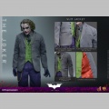 Hot Toys The Joker - The Dark Knight