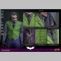 Hot Toys The Joker - The Dark Knight