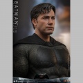 Hot Toys Batman 2.0 - Batman v Superman: Dawn of Justice