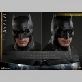 Hot Toys Batman 2.0 (Deluxe Version) - Batman v Superman: Dawn of Justice