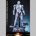 Hot Toys Iron Man Mark II (2.0) - Iron Man