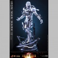 Hot Toys Iron Man Mark II (2.0) - Iron Man