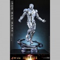 Hot Toys Iron Man Mark II (2.0) - Iron Man