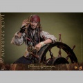 Hot Toys Jack Sparrow - Pirates des Caraïbes : La Vengeance de Salazar