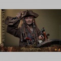 Hot Toys Jack Sparrow Deluxe Version - Pirates des Caraïbes : La Vengeance de Salazar