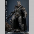 Hot Toys Armored Batman 2.0 - Batman v Superman: Dawn of Justice