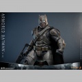 Hot Toys Armored Batman 2.0 - Batman v Superman: Dawn of Justice