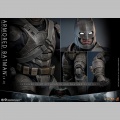 Hot Toys Armored Batman 2.0 - Batman v Superman : L'Aube de la justice