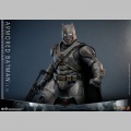 Hot Toys Armored Batman 2.0 (Deluxe Version) - Batman v Superman: Dawn of Justice