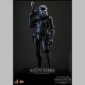Hot Toys Shadow Trooper with Death Star Environment - Star Wars