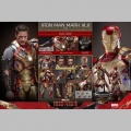 Hot Toys Iron Man Mark XLII (2.0) Deluxe - Iron Man 3