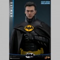 Hot Toys Batman (Deluxe Version) - Batman : Le Défi