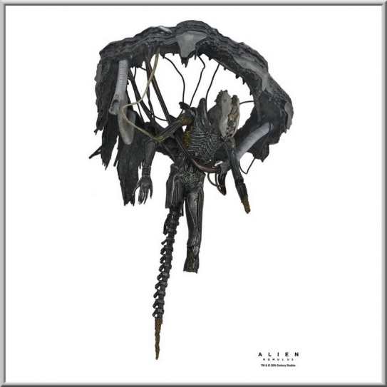 Neca Suspended Lab Xenomorph XX121 - Alien: Romulus