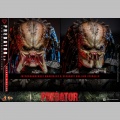 Hot Toys Predator (2.0) Deluxe Version - Predator