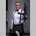 Hot Toys  James Bond 007 - James Bond No Time To Die