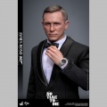 Hot Toys  James Bond 007 - James Bond No Time To Die
