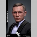 Hot Toys  James Bond 007 - James Bond No Time To Die