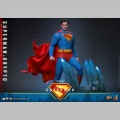 Hot Toys Superman & Krypto - Superman (2025)