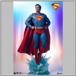 Sideshow Superman Premium Format - Superman (2025)
