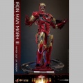 Hot Toys Iron Man Mark III (Armor Suit Up Version) - Iron Man