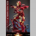 Hot Toys Iron Man Mark III (Armor Suit Up Version) - Iron Man