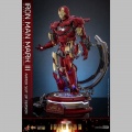 Hot Toys Iron Man Mark III (Armor Suit Up Version) - Iron Man
