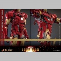 Hot Toys Iron Man Mark III (Armor Suit Up Version) - Iron Man