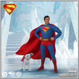 Mezco Toys Superman 1/12 - Superman (2025)