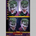 Hot Toys The Joker - Batman: The Killing Joke