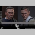 Hot Toys James Bond (Commando Outfit) Exclusive - No Time To Die