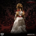 Mezco Toys poupée Annabelle - The Conjuring