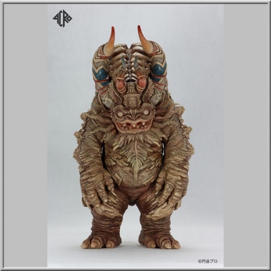 Sideshow Miclas Takeya x Kaiju Remix Series Collectible - Ultraman