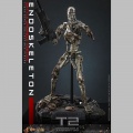 Hot Toys Endoskeleton (Battle Damaged Version) - Terminator 2