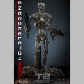 Hot Toys Endoskeleton (Battle Damaged Version) - Terminator 2