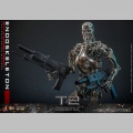 Hot Toys Endoskeleton (Battle Damaged Version) - Terminator 2