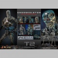 Hot Toys Endoskeleton (Battle Damaged Version) - Terminator 2