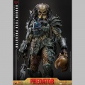 Hot Toys Broken Tusk Predator - Alien vs. Predator