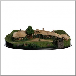Weta The Green Dragon Inn - The Lord of the Rings