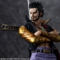 POP Megahouse Hawk Eye Dracule Mihawk Ver. R - One Piece