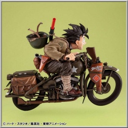 Son Goku & Bike - Dragon Ball Z (Megahouse)
