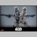 Hot Toys 212th Attack Battalion Clone Trooper - Star Wars: The Clone Wars