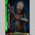 Hot Toys Feral Predator (Battle Damaged Version) - Prey