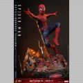 Hot Toys Spider-Man (Battle Damaged Version) - Spider-Man