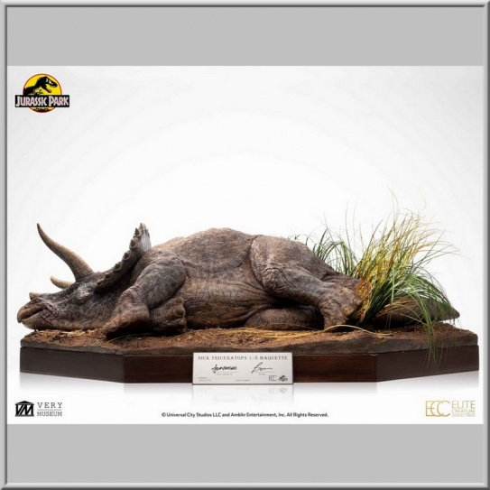 ECC 1/8 Sick Triceratops - Jurassic Park