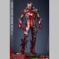 Hot Toys Iron Man Mark XLIII (2.0) - Avengers : L'Ère d'Ultron