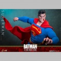 Hot Toys Superman - Batman: The Dark Knight Returns