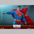 Hot Toys Superman - Batman: The Dark Knight Returns