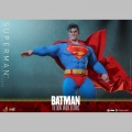 Hot Toys Superman - Batman: The Dark Knight Returns