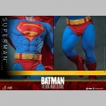 Hot Toys Superman - Batman: The Dark Knight Returns